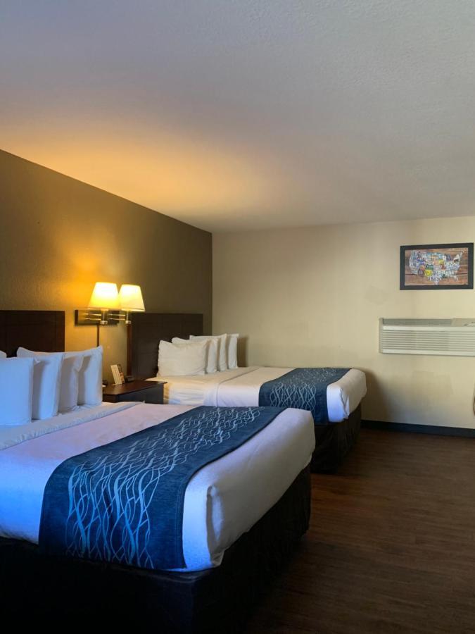 Economy Inn & Suites Ханибал Екстериор снимка
